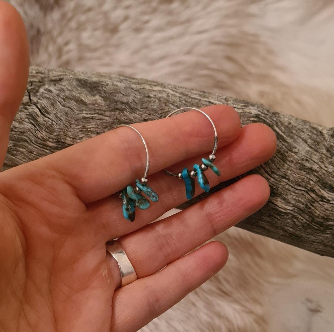Buffalo Woman natural turquoise chip beaded hoop earrings.